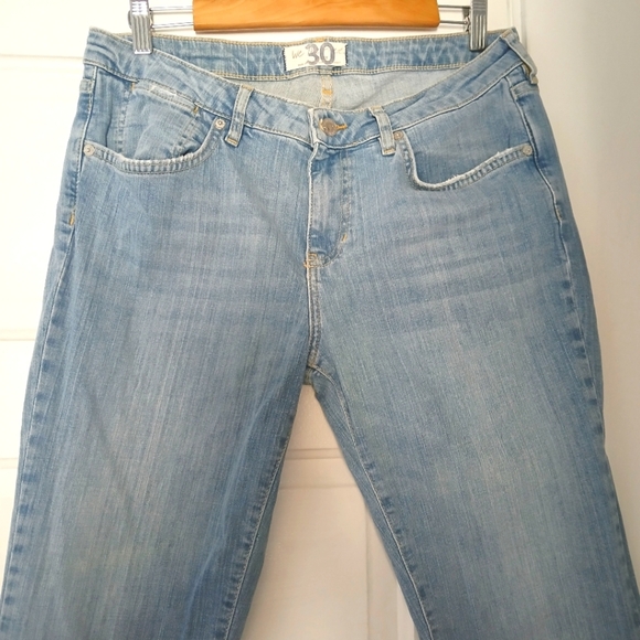 Women's Free People We The Free Jeans Mid Rise Crop Flare Light Blue Size 30 - Picture 8 of 10